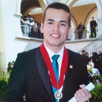 EFRAIN BRICEÑO
