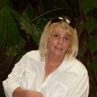 Lori Nelson