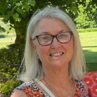 Lindy (Linda) Barry