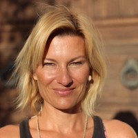 Julia Mander