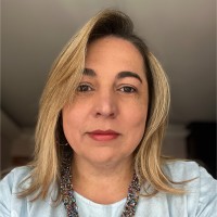 Beth Cruz