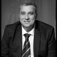 Professor Alberto Carlos