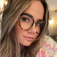 Laura Love