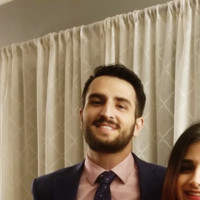 Narek Seiranians
