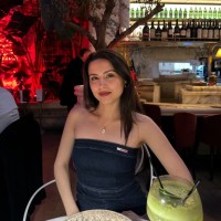 Ayşenur Y.