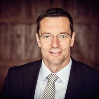Tom Sauer