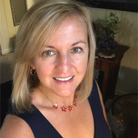 Holly Helzer