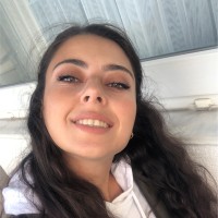 Cansu Özlü