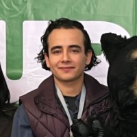 André Genis