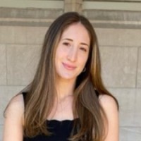 Lia Abrams