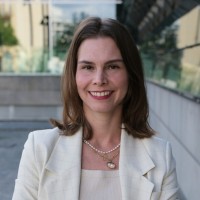 Nadine Dora