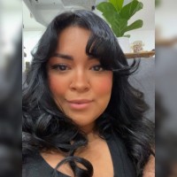 Claudia Flores