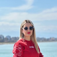Niousha Ayoubi