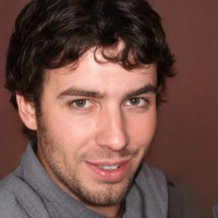 Alex V.