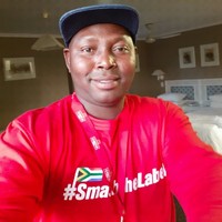 Mandla Makhuleni