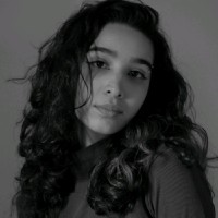 Isadora Moura