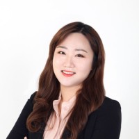 Julia Halin Lee