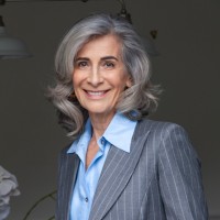 Lynne Jacobs
