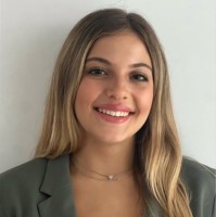 Luana F.