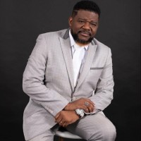 Dr. Erick Miguel Poaty