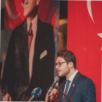 Yaşatan Hazinedar