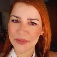 Renata Moraes/Gerente De Loja