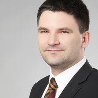 Dr. László Madar