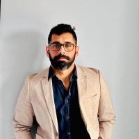 Vivek R.