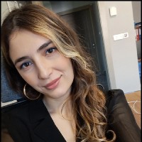 Esra Özkanlı