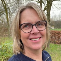 Janet De Vries