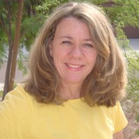 Deirdre Freund