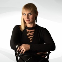 Dawn Luedecke