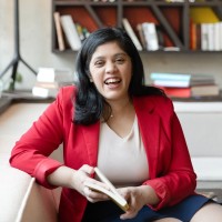 Karina Schneider, Acc