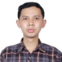 Ikmam Nur Fauzi