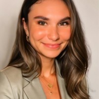 Claire Voelker