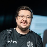 Owen Mitura