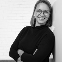 Nadine Theis