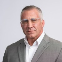 Tom Bauer