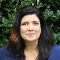 Suzanne Arnold