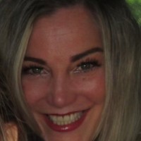 Tara Weiss