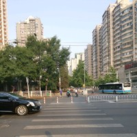 梅怡然