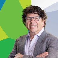 Luis C Contreras
