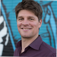 Dr. Oliver Scholle