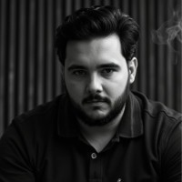 Mahmoud Azeezeh ,