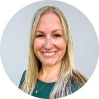 Jennifer Zimmerman, B.Mgmt.