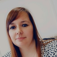 Julie Poniedzialek