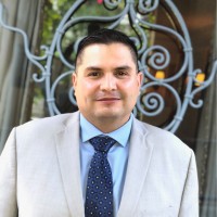 Kris Van Vasquez