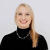 Nicole Van Tonder