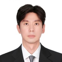 Seungyong Lee