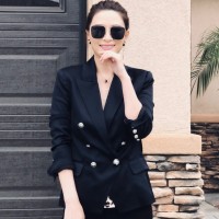 Nina Zhou